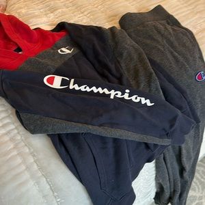 Boys champion, sweatsuit, navy red and gray size medium
